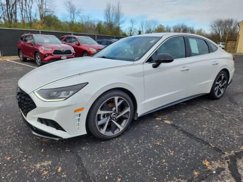 2021 Hyundai Sonata for sale at Victoria Auto Sales - Waconia Dodge in Waconia MN