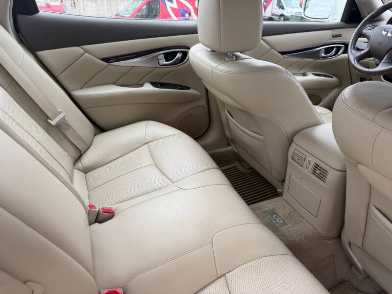 2012 Infiniti M37 x