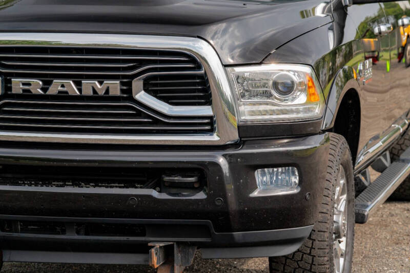 2018 RAM 3500 Laramie Limited