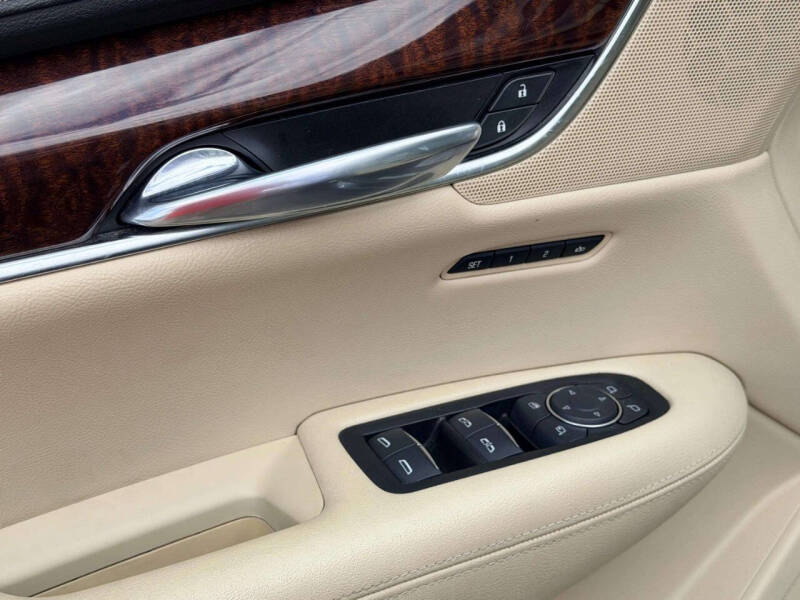 2017 Cadillac XT5 Premium Luxury
