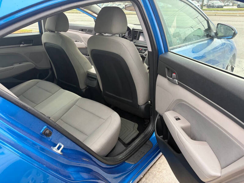 2018 Hyundai Elantra SEL