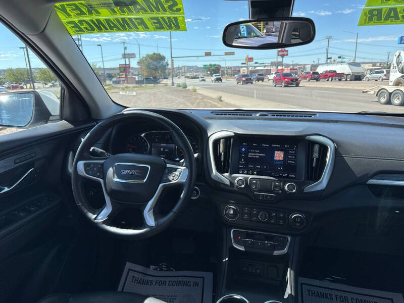 2024 GMC Terrain SLT