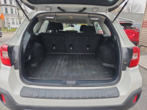 2019 Subaru Outback 2.5i