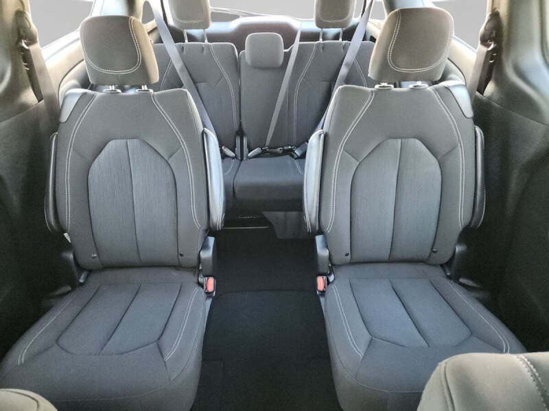 2023 Chrysler Pacifica Touring