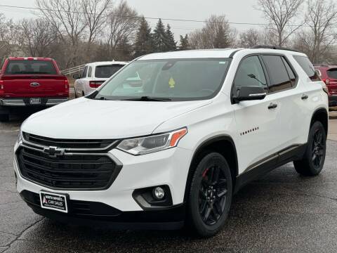 2020 Chevrolet Traverse for sale at North Imports LLC in Burnsville MN