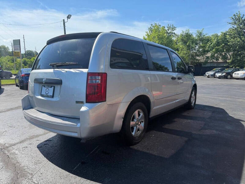 2008 Dodge Grand Caravan SE