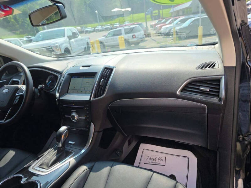 2017 Ford Edge Titanium