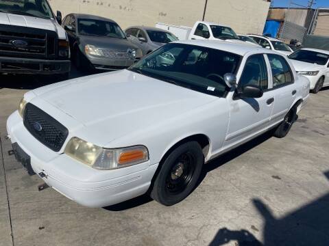 2000 Ford Crown Victoria for sale at OCEAN IMPORTS in Midway City CA