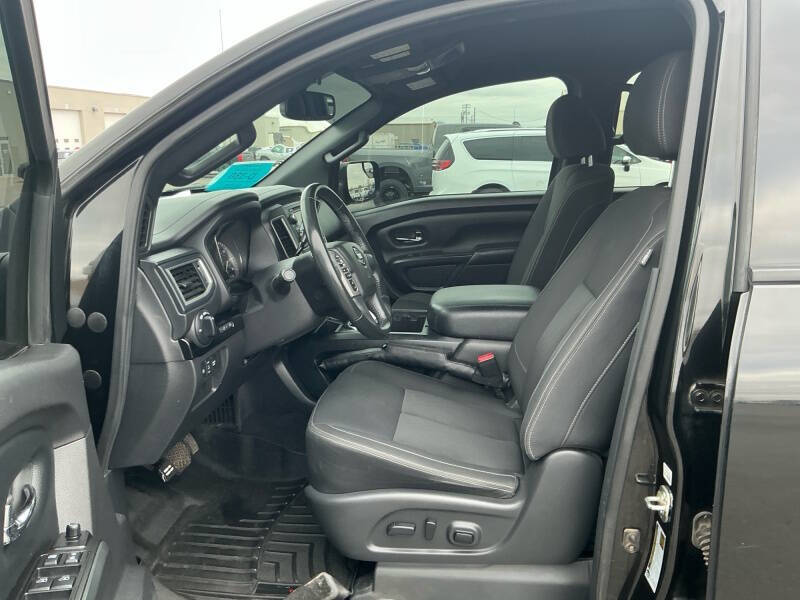 2019 Nissan Titan SV