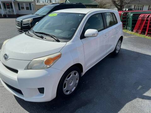 2012 Scion xD for sale at CRS Auto & Trailer Sales Inc in Clay City KY