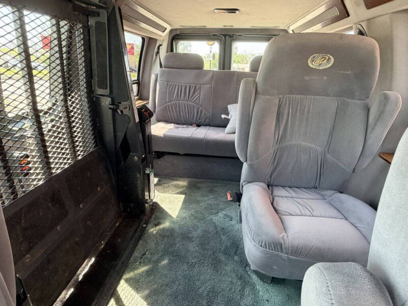 1999 Ford E-Series E-150