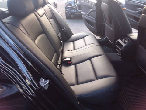 2016 BMW 5 Series 528i