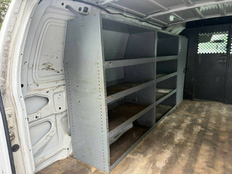 2005 Ford E-Series E-150