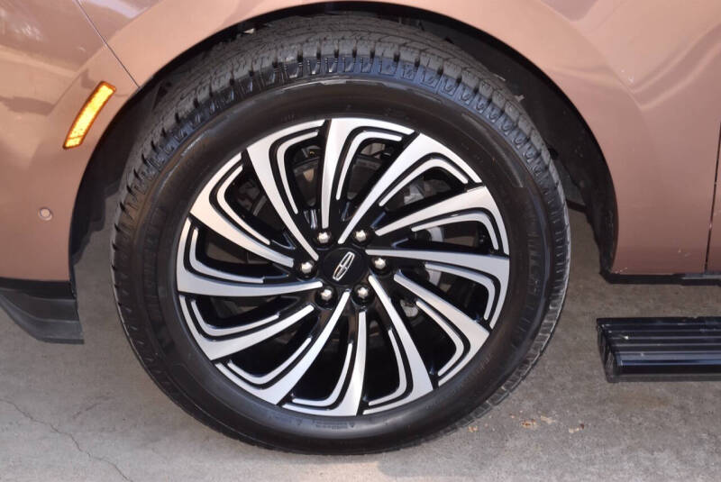 2025 Lincoln Navigator Black Label