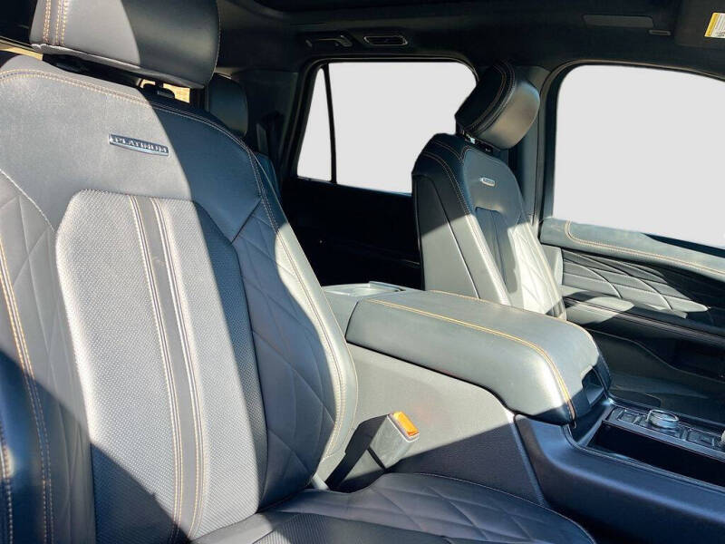 2024 Ford Expedition Platinum