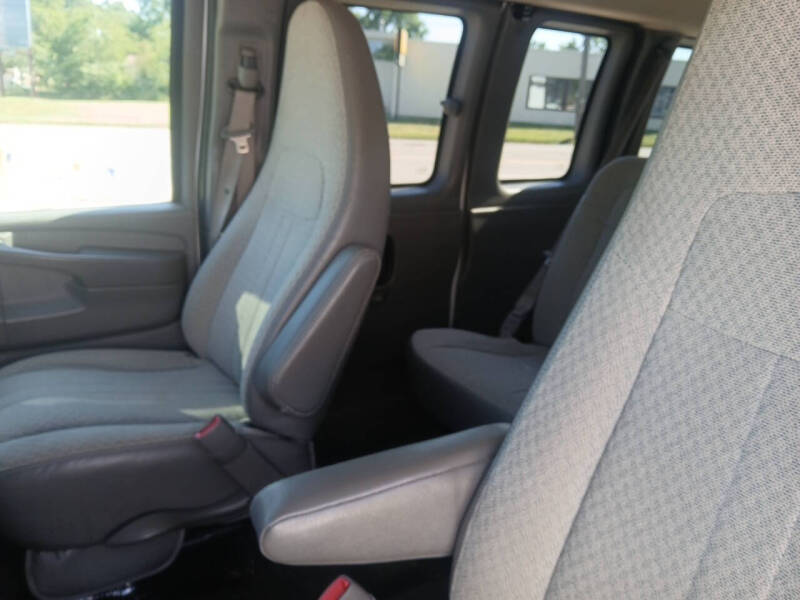 2010 Chevrolet Express LT 2500