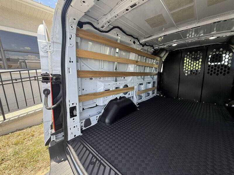 2025 Ford Transit