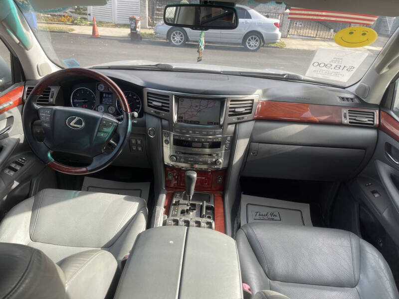 2009 Lexus LX 570