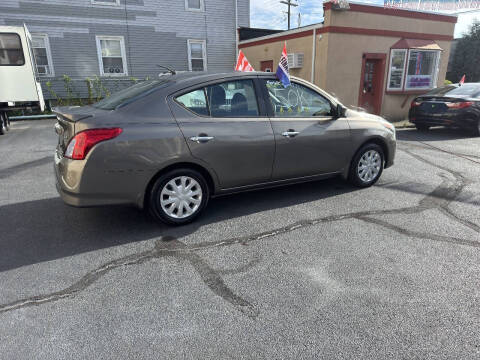 2016 Nissan Versa 1.6 SV