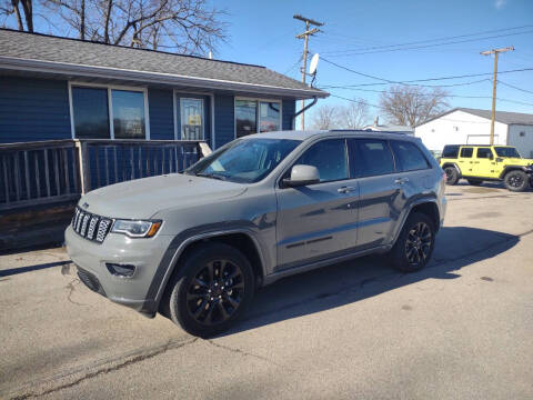 2021 Jeep Grand Cherokee for sale at Dave's Car Corner in Hartford City IN