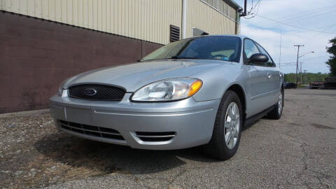 2006 Ford Taurus for sale at Car $mart in Masury OH