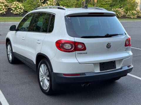 2011 Volkswagen Tiguan SE 4Motion