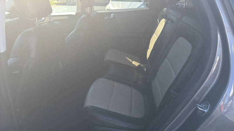 2021 Ford Escape Hybrid Titanium