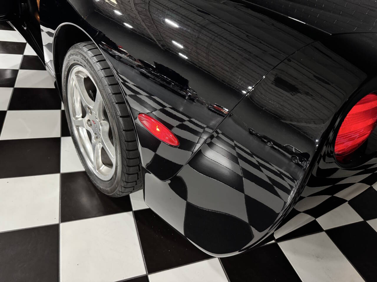 2004 Chevrolet Corvette 60