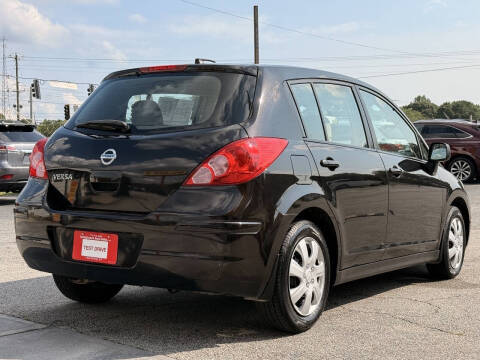 2011 Nissan Versa 1.8 S