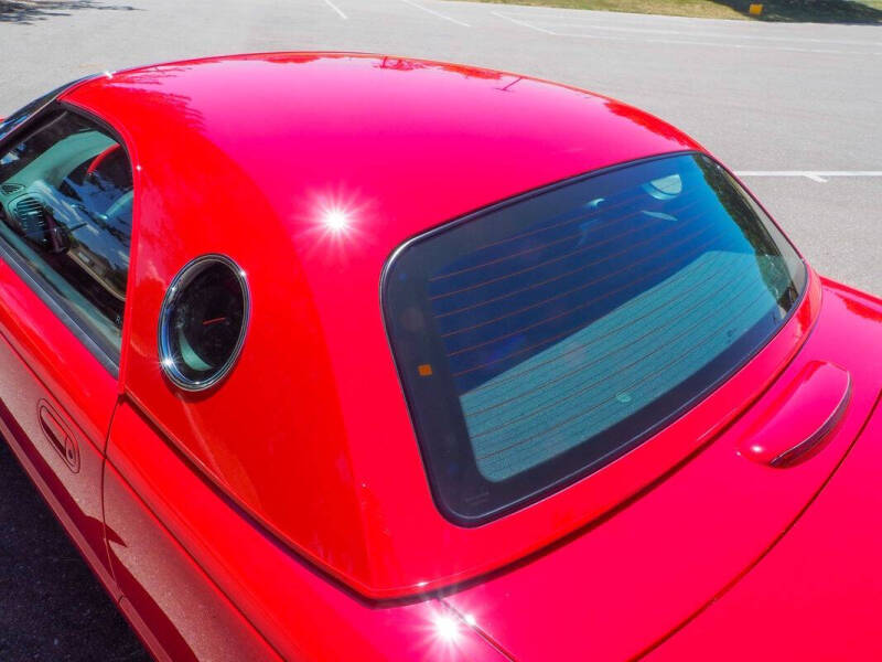 2002 Ford Thunderbird Deluxe