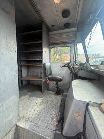1984 Chevrolet P30 Forward Control Chassis