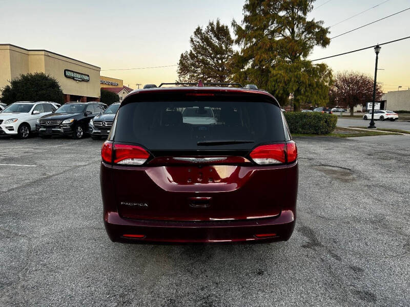 2017 Chrysler Pacifica Touring