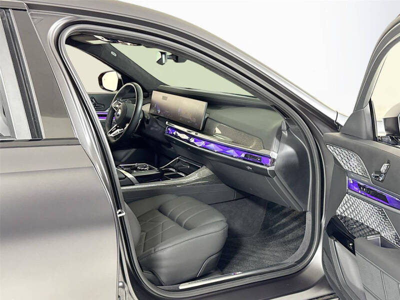2025 BMW 7 Series 760i xDrive