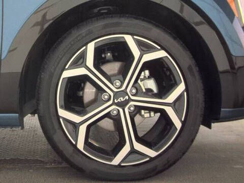 2025 Kia Niro SX Touring