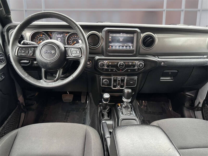 2023 Jeep Gladiator Sport