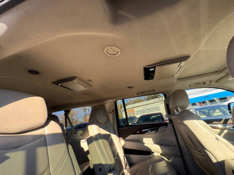 2015 Cadillac Escalade ESV Luxury