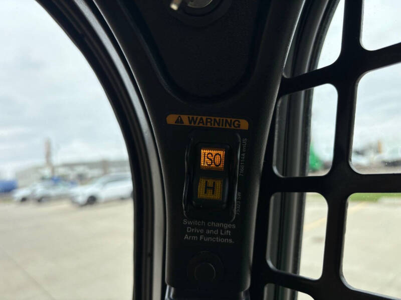 2019 Bobcat S570 SKID STEER