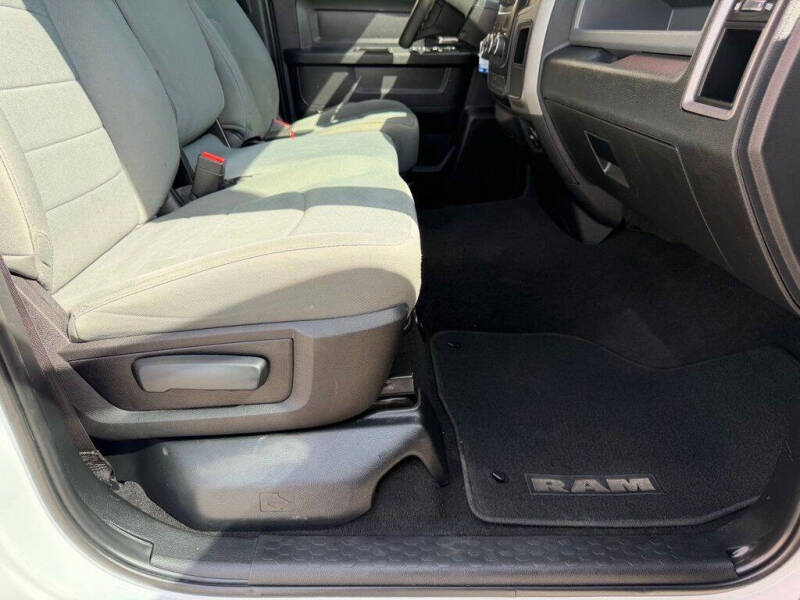 2017 RAM 1500 Express