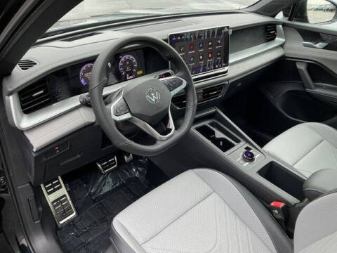 2025 Volkswagen Tiguan SE R-Line Black 4Motion