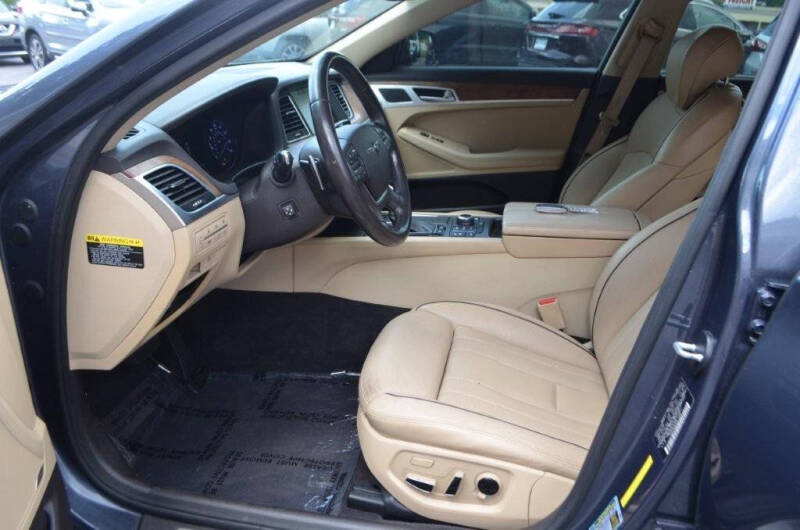 2017 Genesis G80