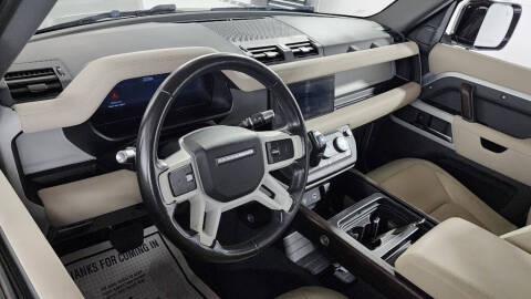 2020 Land Rover Defender 110 SE