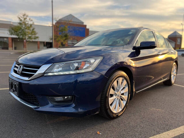 2014 Honda Accord for sale at Ideal Cars LLC in Skokie, IL