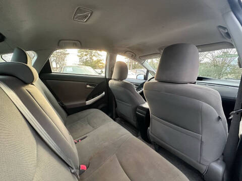 2013 Toyota Prius Plug-in Hybrid Advanced