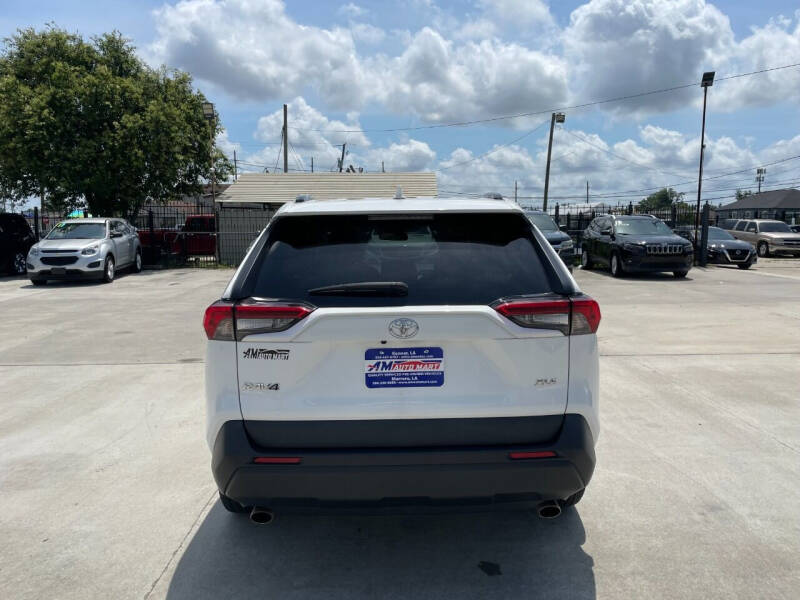 2021 Toyota RAV4 XLE