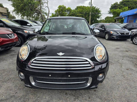 2012 MINI Cooper Hardtop for sale at 1st Klass Auto Sales in Hollywood FL