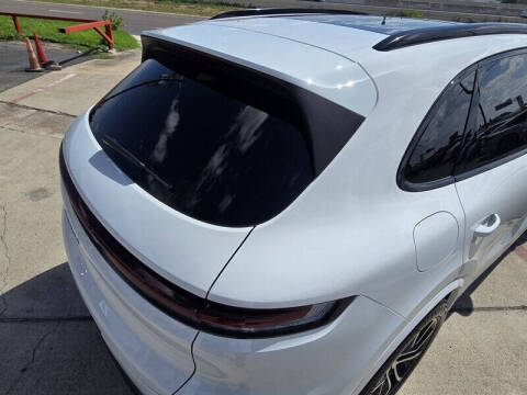 2024 Porsche Cayenne S