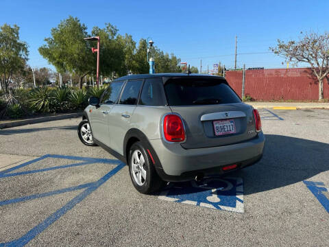 2015 MINI Hardtop 4 Door Cooper