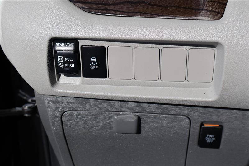 2020 Toyota Sienna XLE 8-Passenger