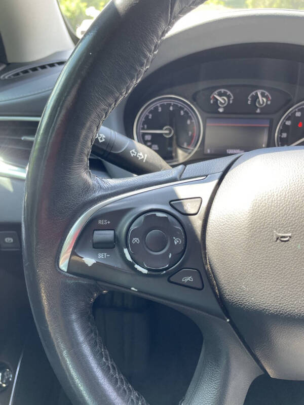 2021 Buick Enclave Essence
