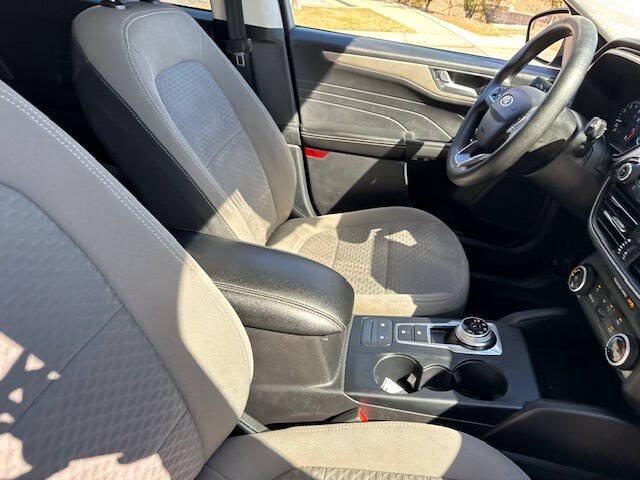 2021 Ford Escape SE